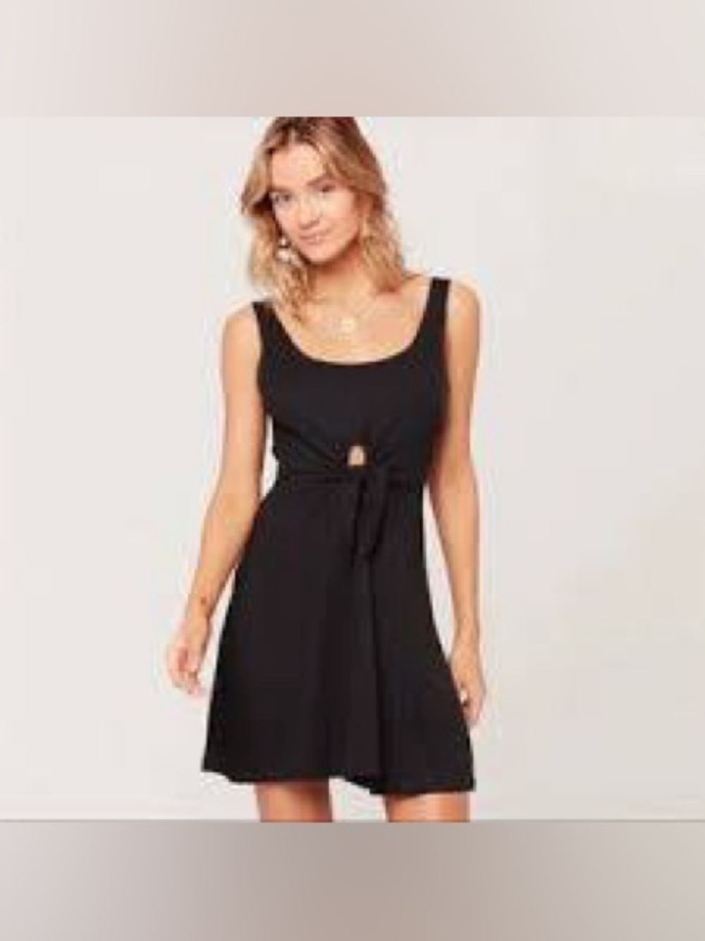 L*SPACE, the knot ribbed black dress!